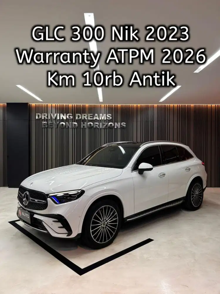 Mercedes Benz GLC300 AT 2023 Putih Mercy Km10rb