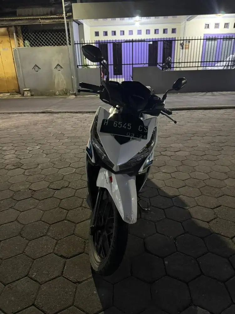 Vario 125 2016 putih