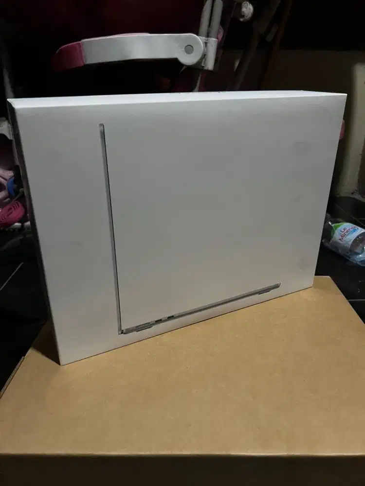 Macbook air m4 24/512gb ibox