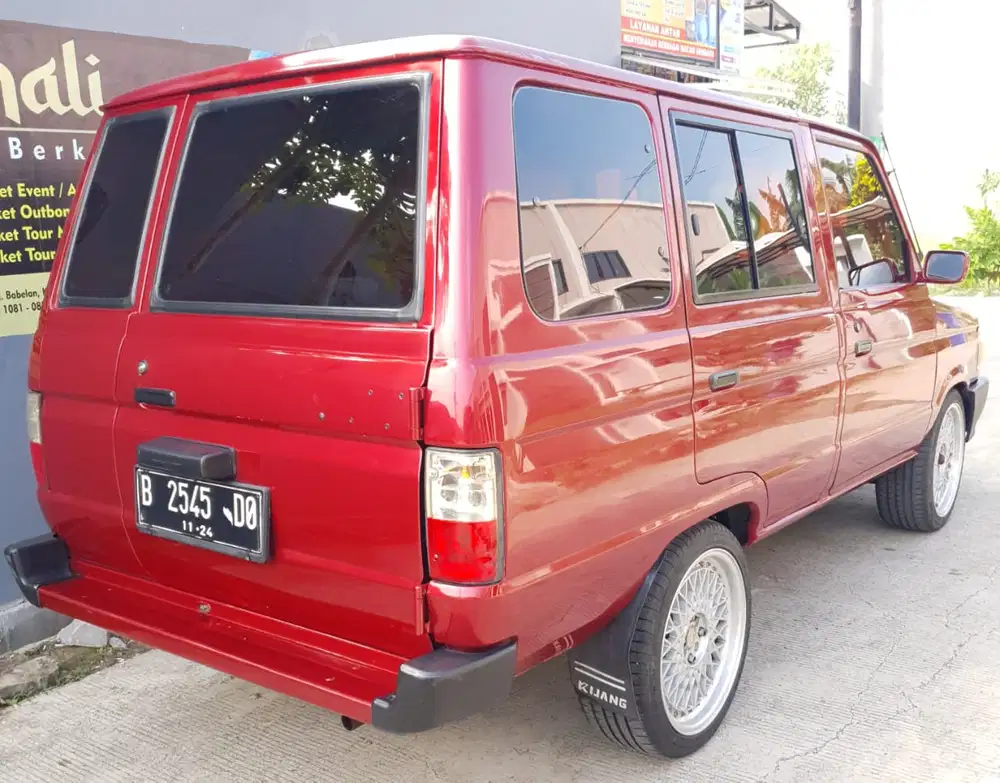 Toyota Kijang 1994