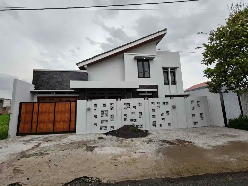 Rumah Baru 2Lt Mezzanine Dekat Pintu Tol Solo