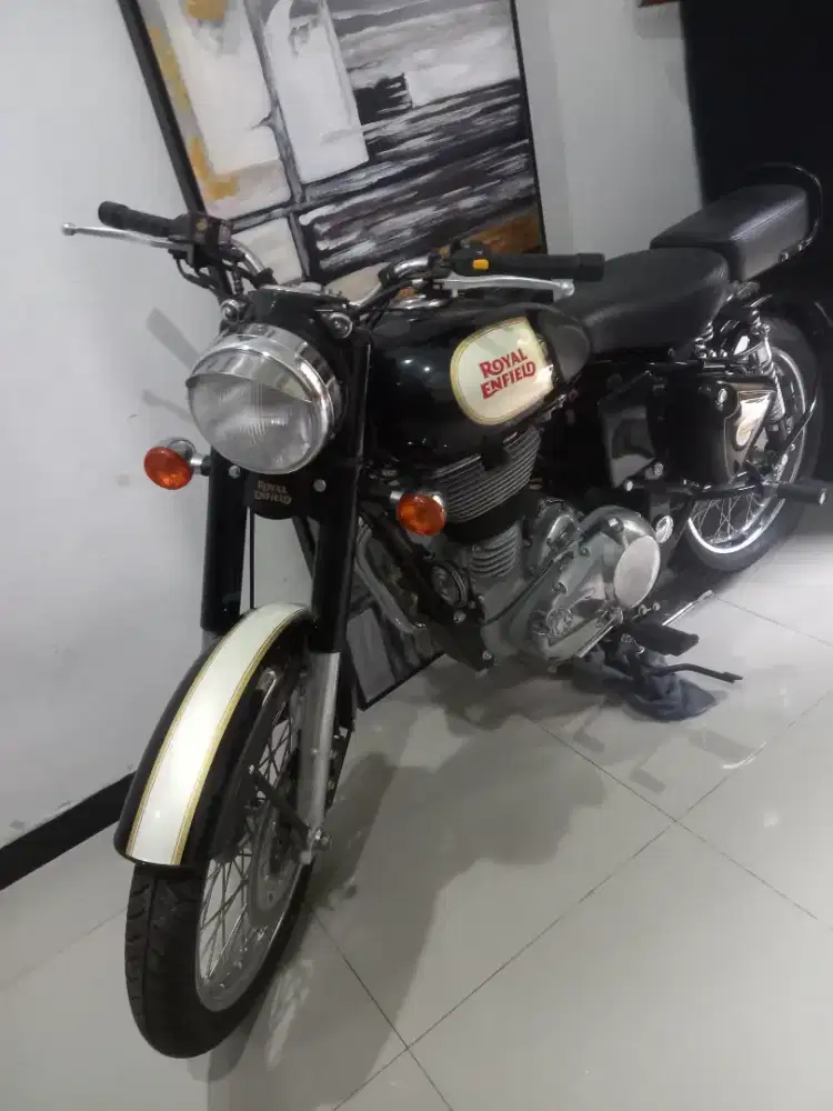 Royal Enfield Classic 500