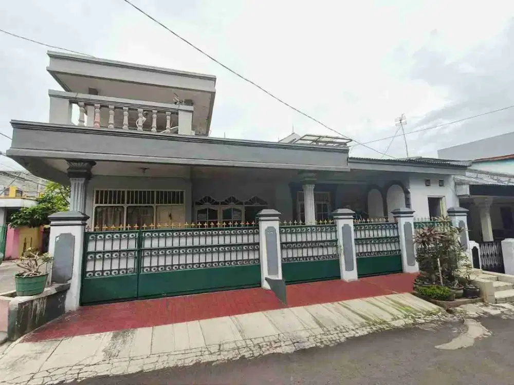 Di jual rumah secondary Hook dalam komplek di sukatani depok