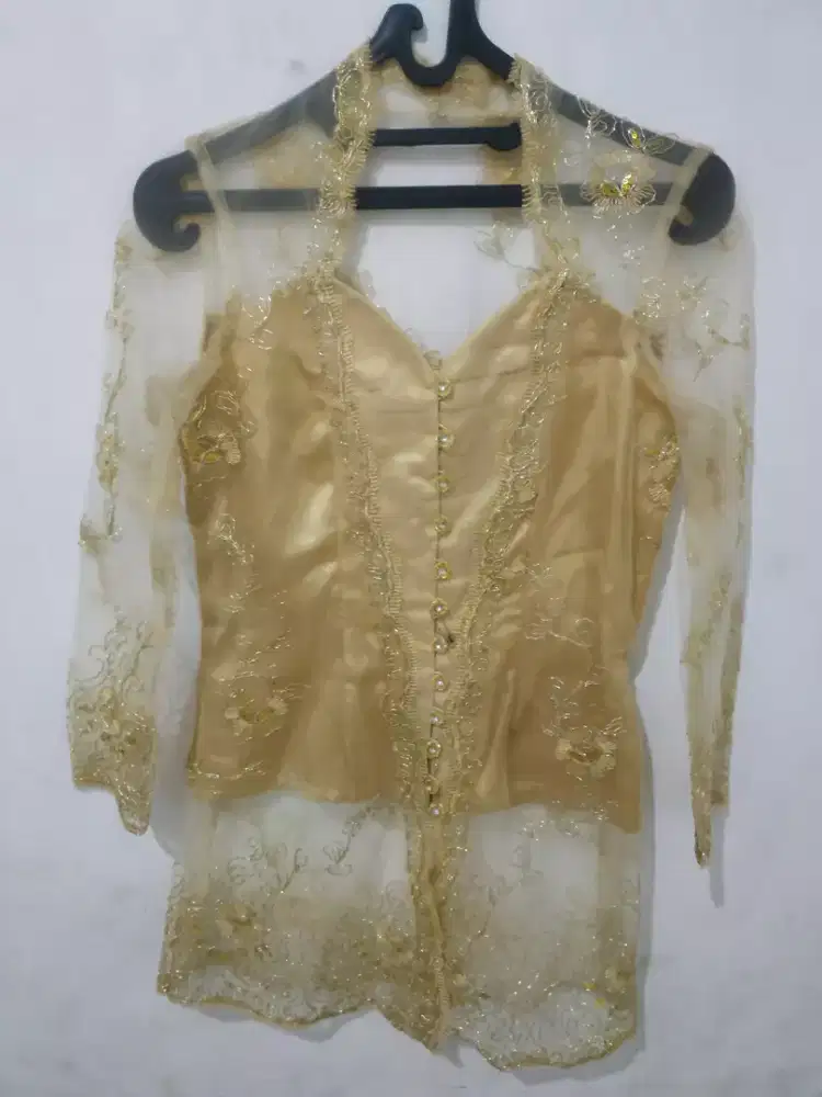 Kebaya 2 wrn kuning emas da rose ,, UK M