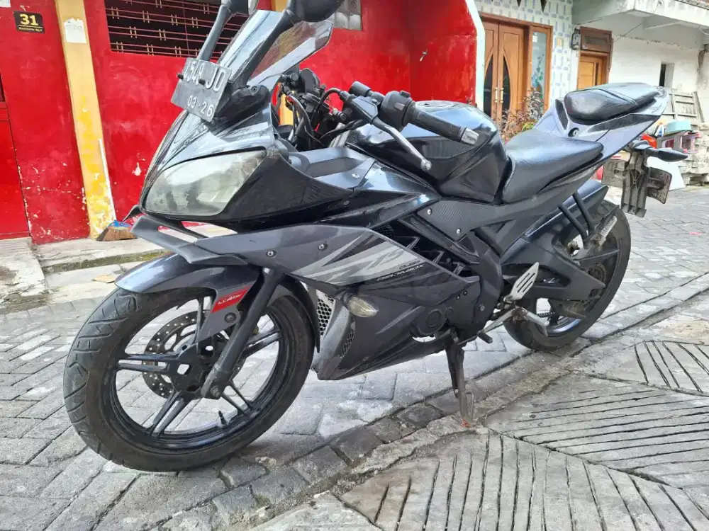 Yamaha R 15 2014 kondisi bagus siap pakai