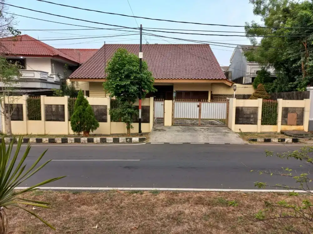 NEGO DIJUAL RUMAH Komplek Billy Moon PONDOK KELAPA JAKARTA TIMUR