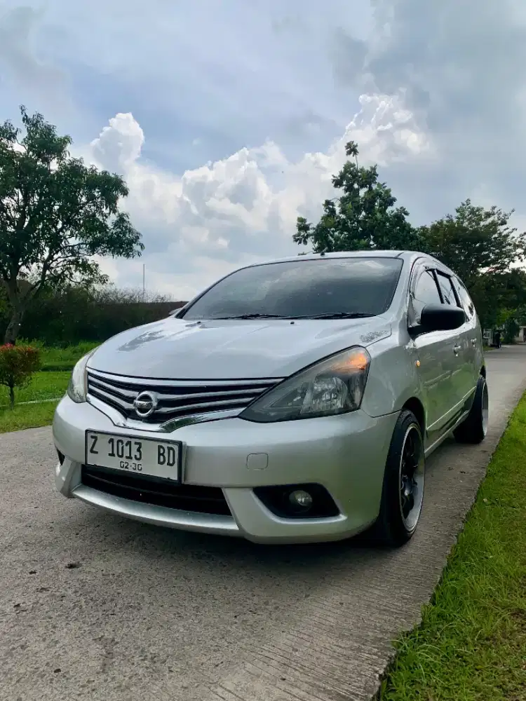 Nissan Grand livina 2014 Bensin