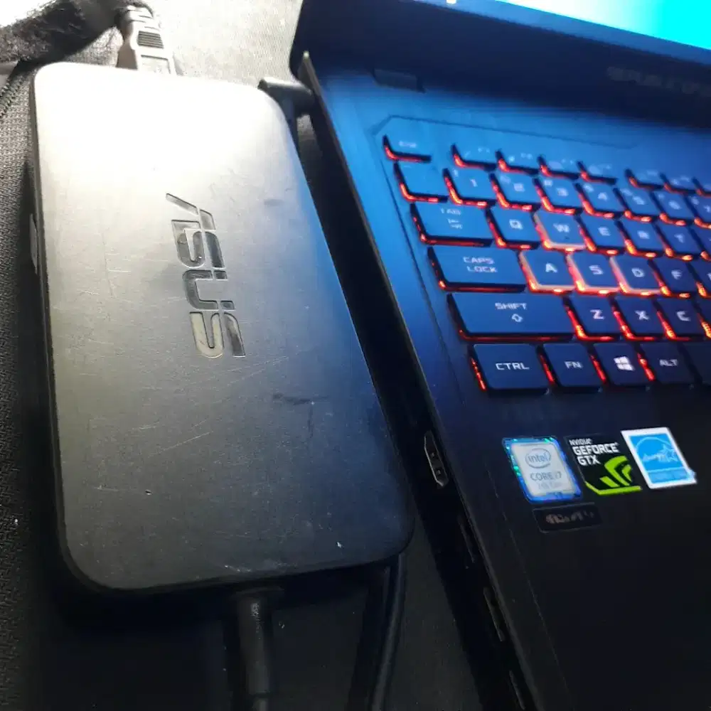 ASUS ROG STRIX GL553V NVIDIA GTX1050 Laptop Gaming Fullset Dus Lengkap