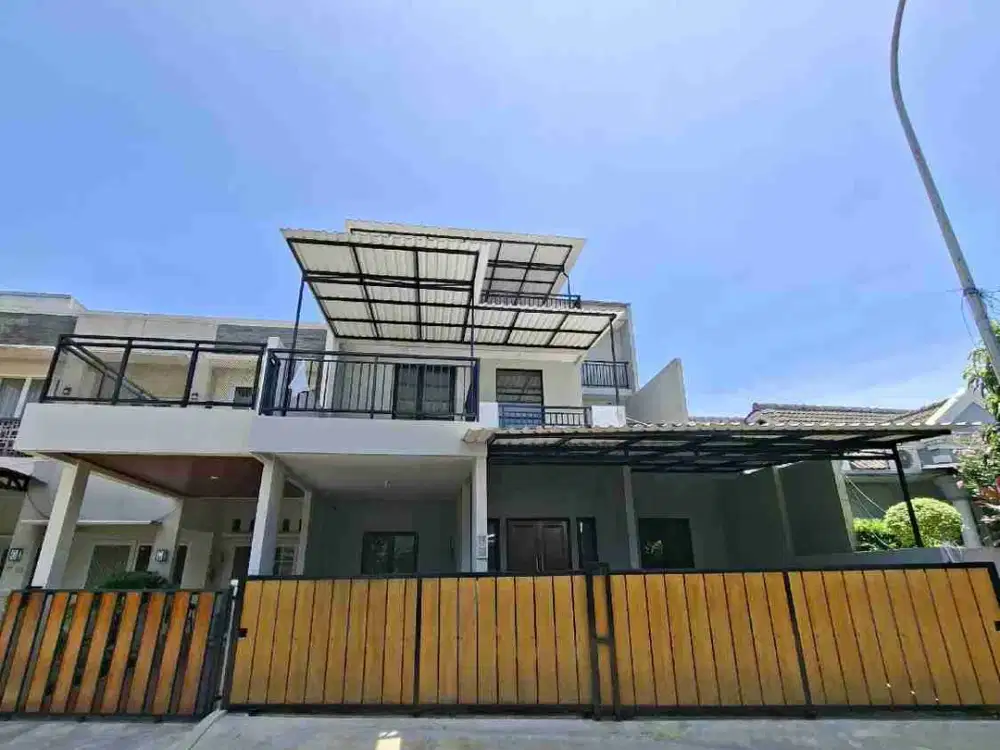 Rumah Dalam Cluster 5 menit menuju Tol BSD city
