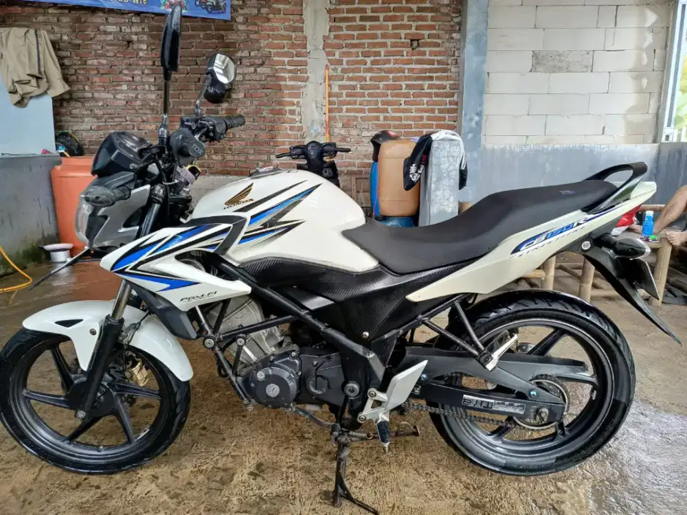 Honda CB 150R MULUS ORSINIL