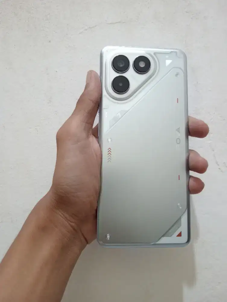 tecno pova 7 4g ram 8+8/256 hp aja