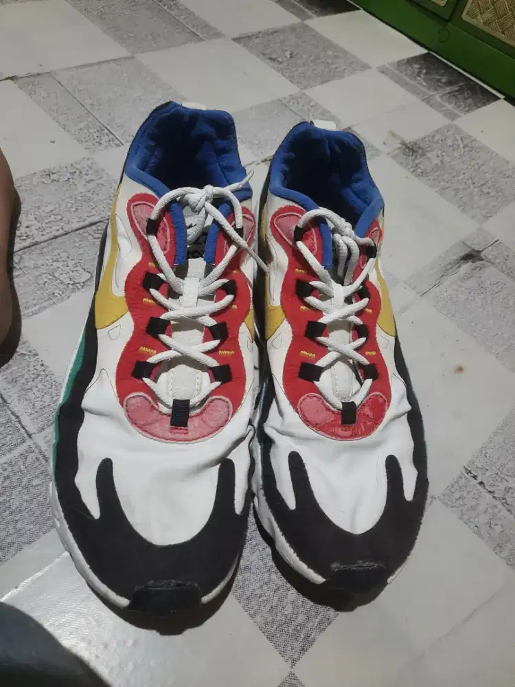 Sepatu NIKE AIR MAX 270