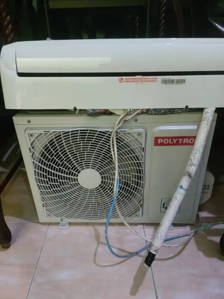 Di jual AC 1PK polytron