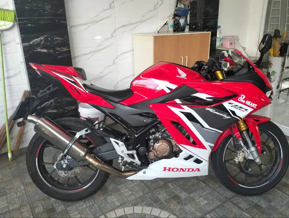 MURAH!! HONDA CBR 150R RACING RED 2024