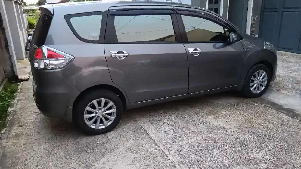 ERTIGA GX  2015
