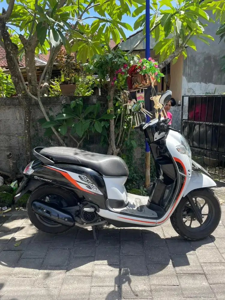 Honda scoopy 2019