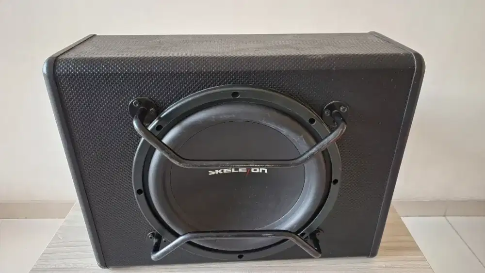 SUBWOOFER AKTIF SKELETON 10 INCH SECOND