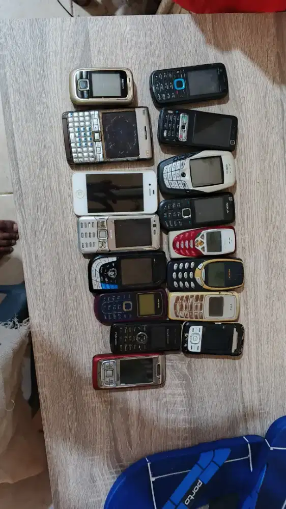 Di jual hp Nokia borongankondisi rusak/mati apa adanya yg minat aja