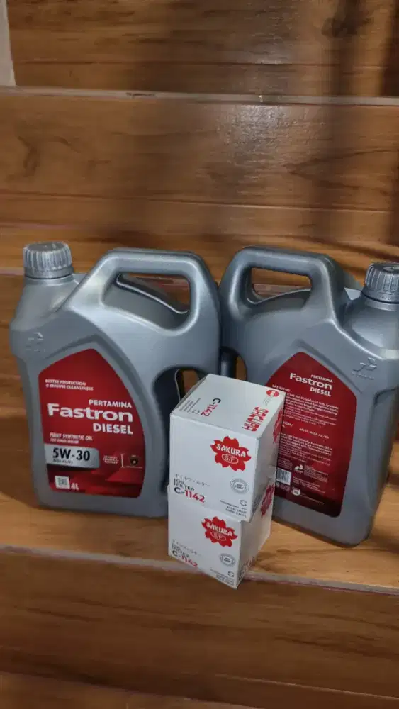 Oli diesel Fastron 5w-30 dan filter