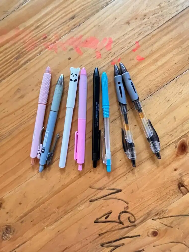 Cute Pen Collection – Tulis Lebih Ceria!