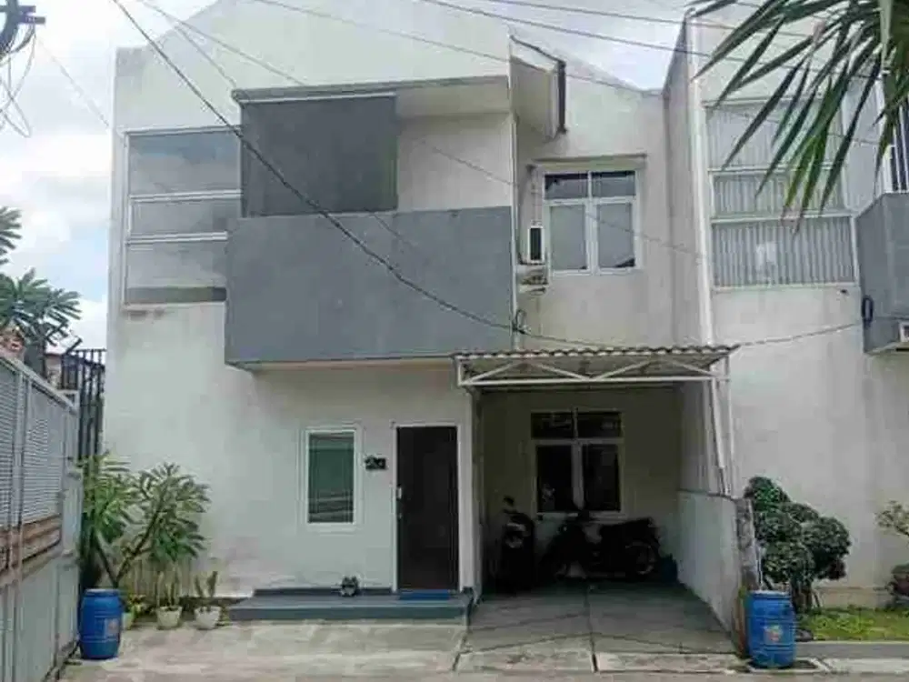 Rumah Hook Full Furnished dekat Griya Kopo Permai
