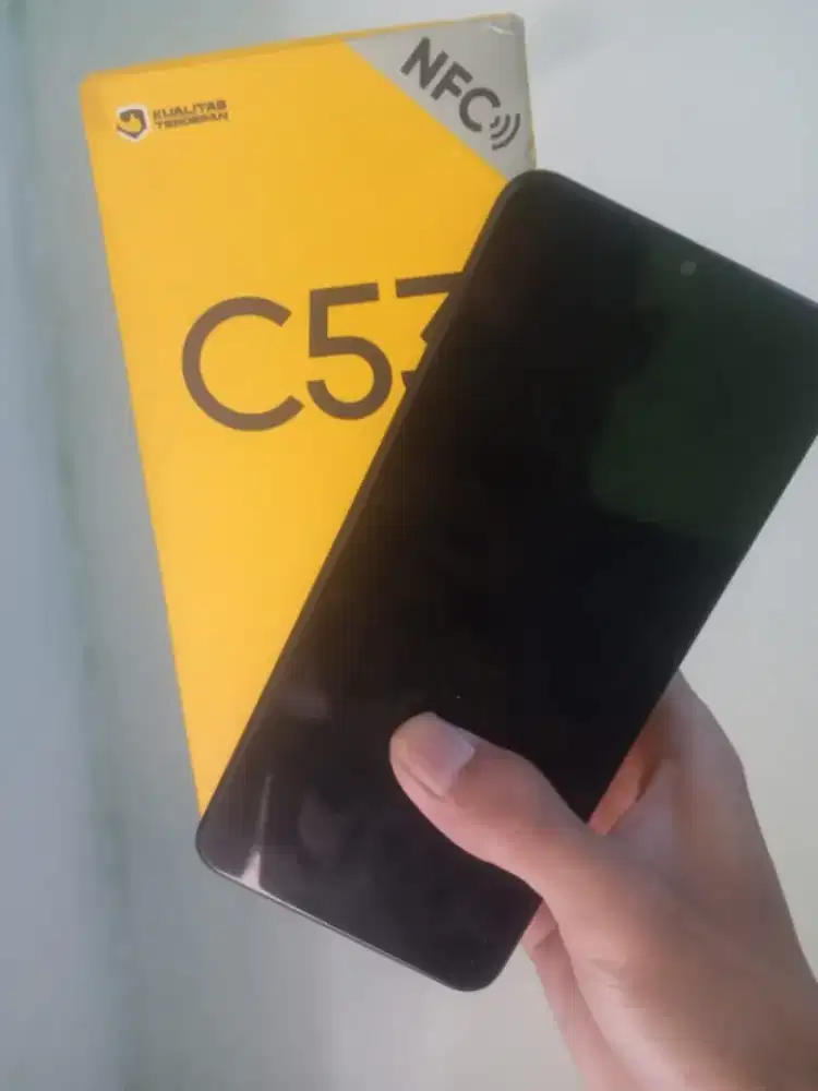 Jual hp realme kelengkapan hp sama dus charger ga ada