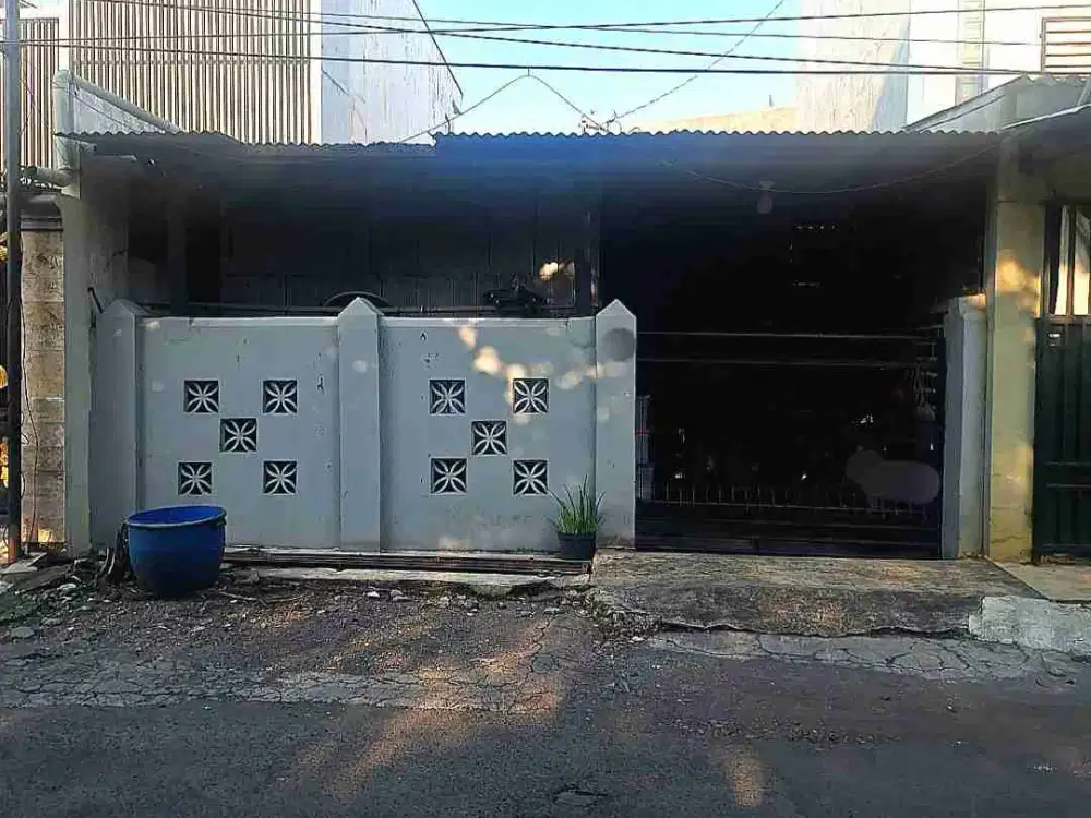 ( PUSAT KOTA ) RUMAH USAHA DI JL KEMUNING BRUMBUNGAN SEMARANG TENGAH