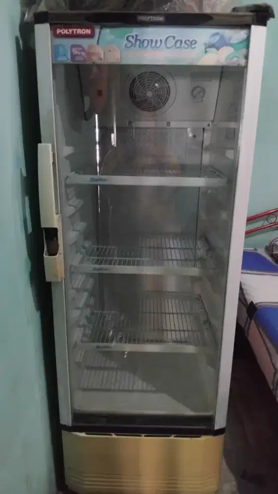 Freezer/Showcase Polytron