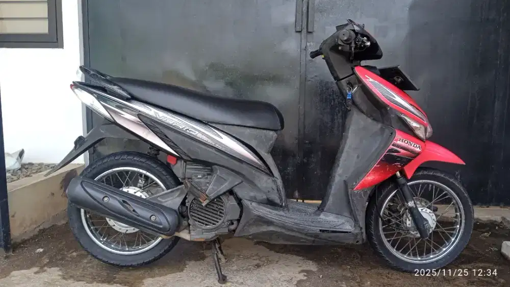honda vario karbu 110 plat F bogor
