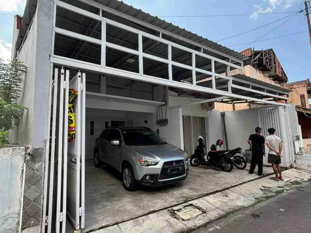 RUMAH MODERN ELEGAN DI TENGAH KOTA SEMARANG