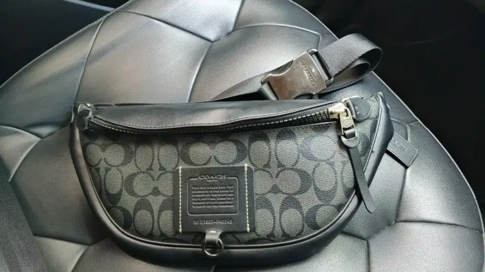 Coach slingbag original
