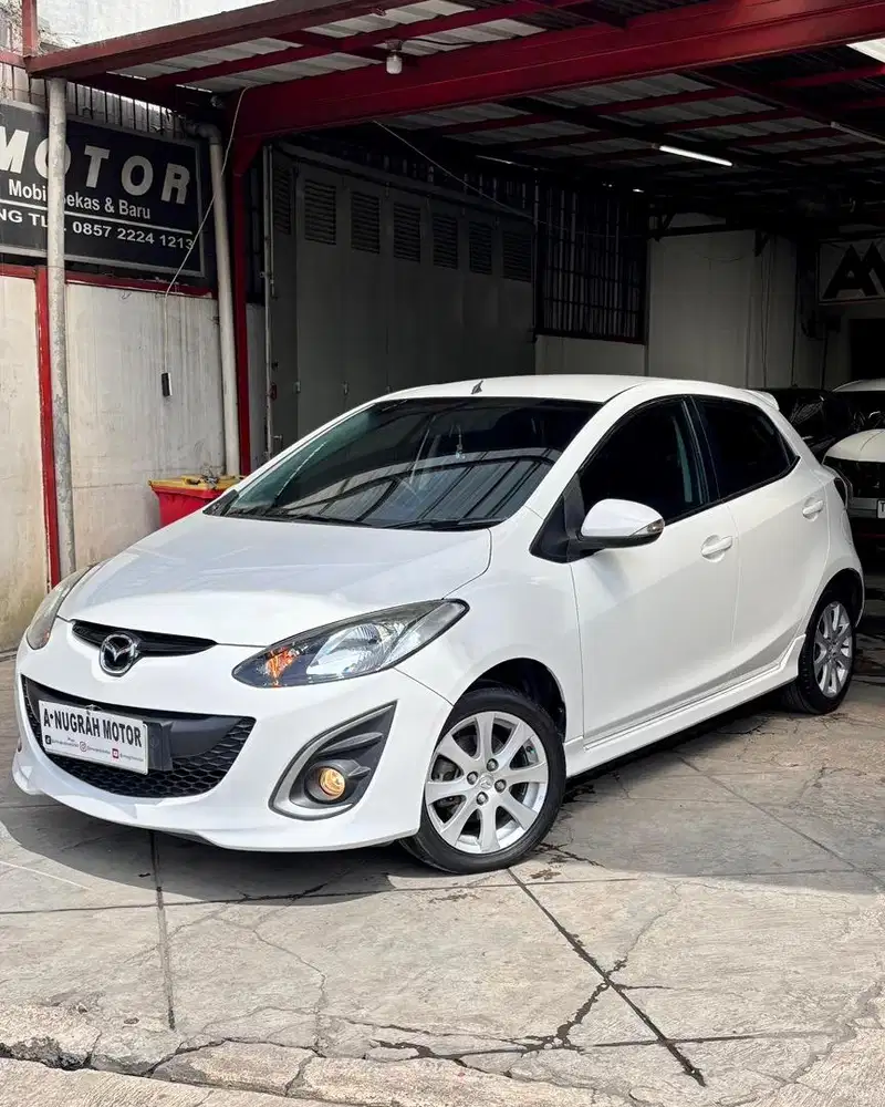Low KILOMETER 60 RIBU !! Mazda 2 HATCHBACK MATIC 2013 || ANM