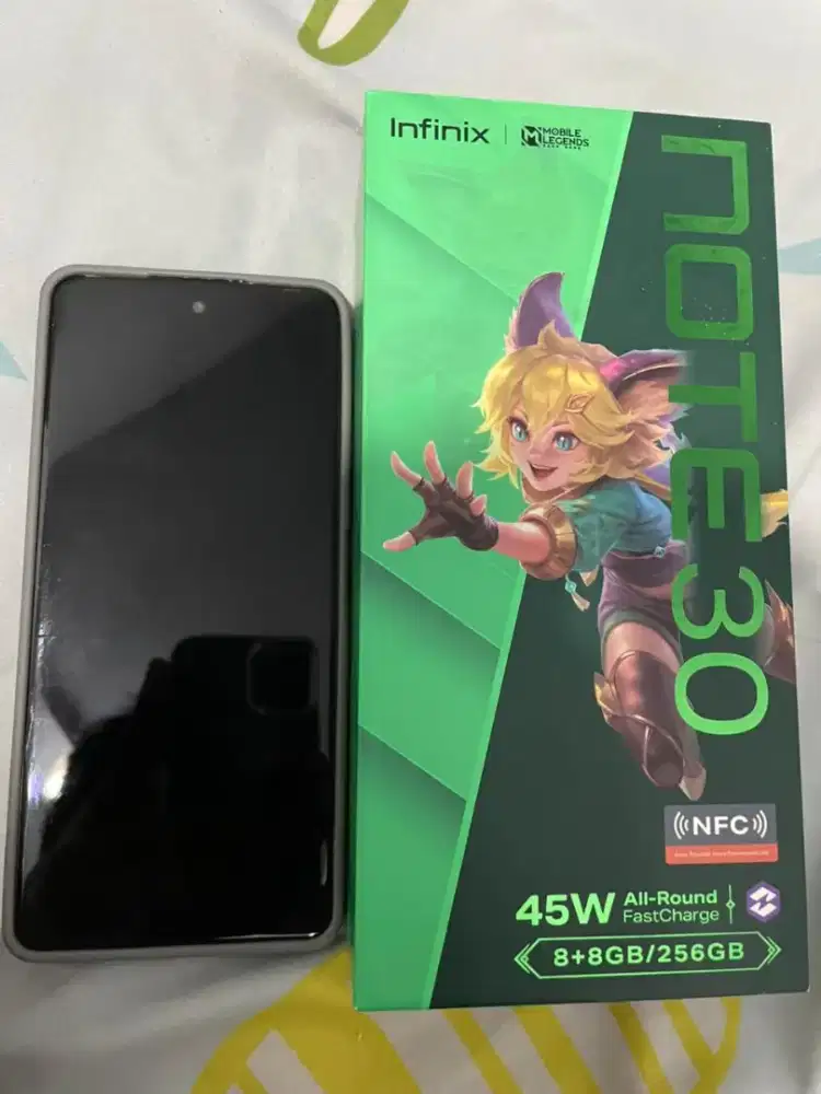 Infinix NOTE 30 8GB+5GB/256GB Mulus Pemakaian Perempuan