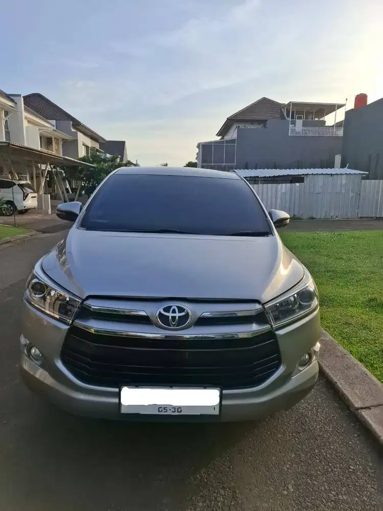 Toyota Kijang Innova V - 2020