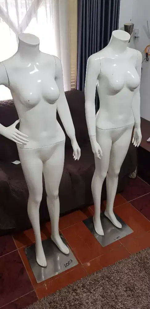 MANAKIN WANITA FASHION SHOW