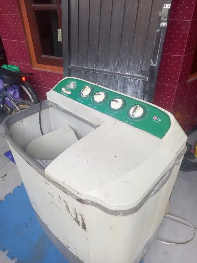 Mesin cuci LG normal.minus pengering is 6 kilo