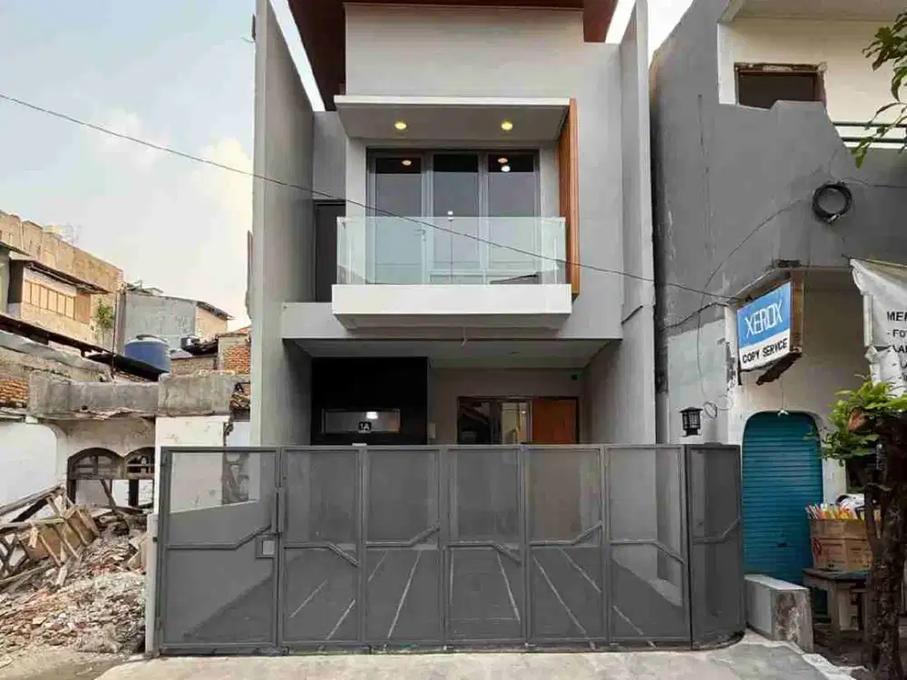 RUMAH BRAND NEW DI PASAR MINGGU