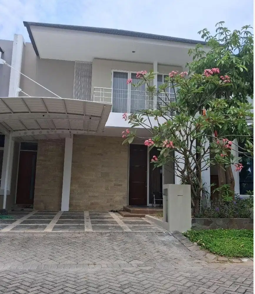 Rumah minimalis di royal residence dekat Graha family dan citraland