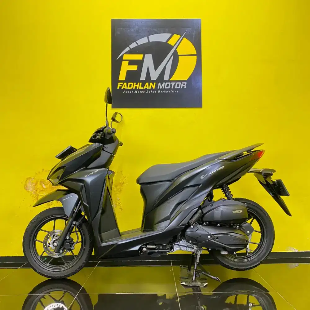Honda Vario 125 2021 warna hitam doff cash kredit DP ringan km low