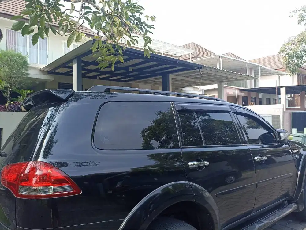 Jual cepat Pajero Sport Exceed 2010 terawat dan langka