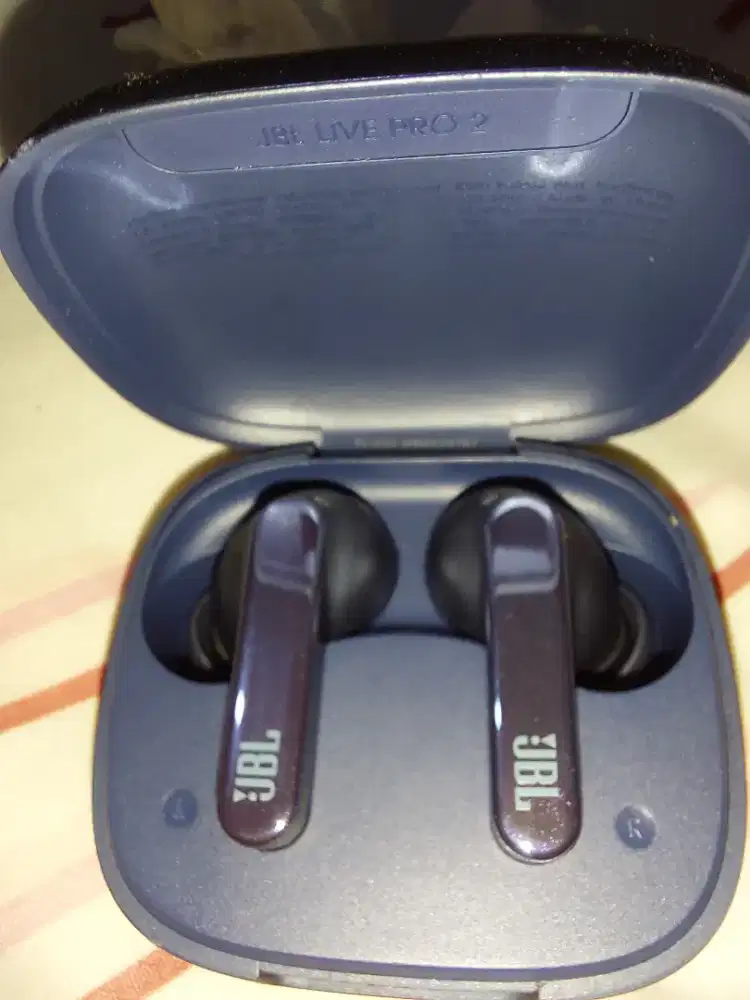Tws jbl live pro2