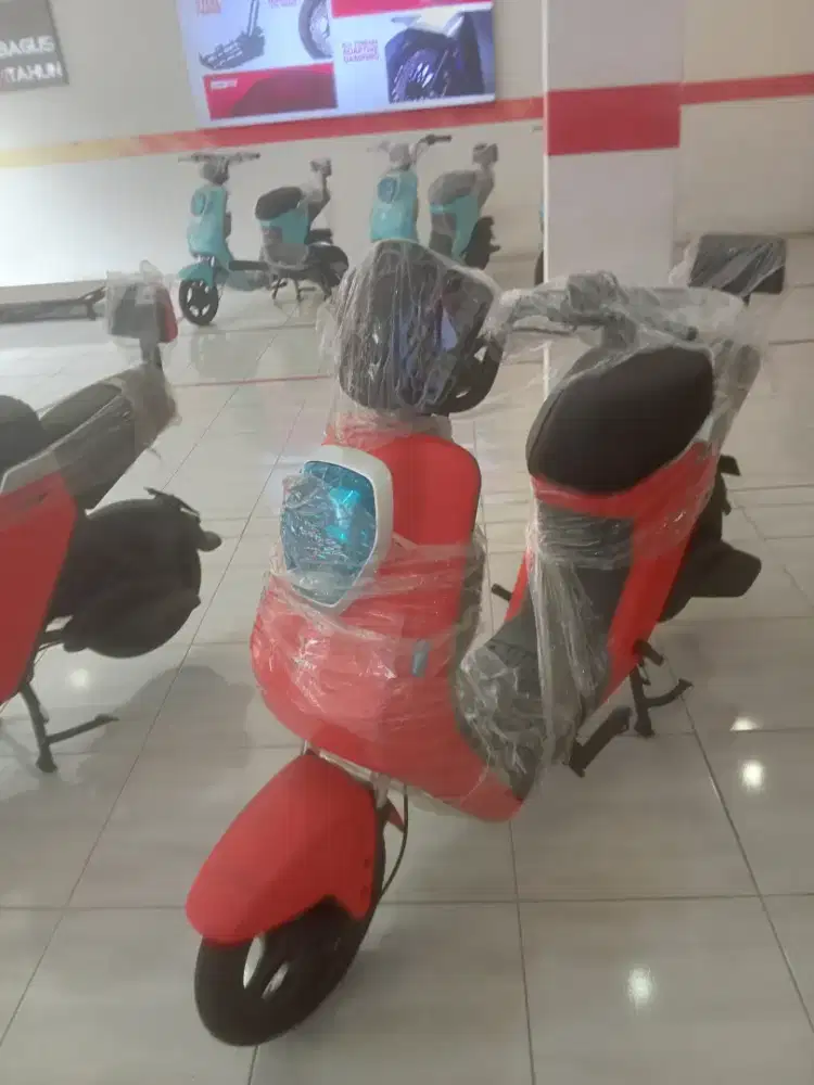 SEPEDA LISTRIK UWINFLY M60