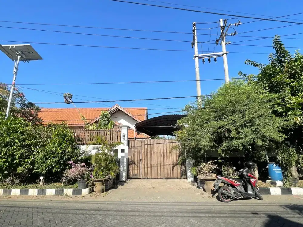 RUMAH HITUNG TANAH DI BARATA JAYA  SURABAYA