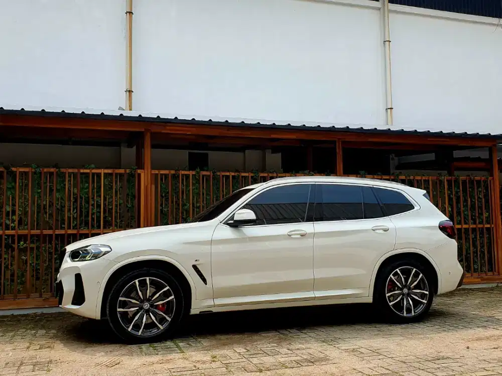 Bismillah Dijual BMW X3 Xdrive30i Alpine White on Cognac