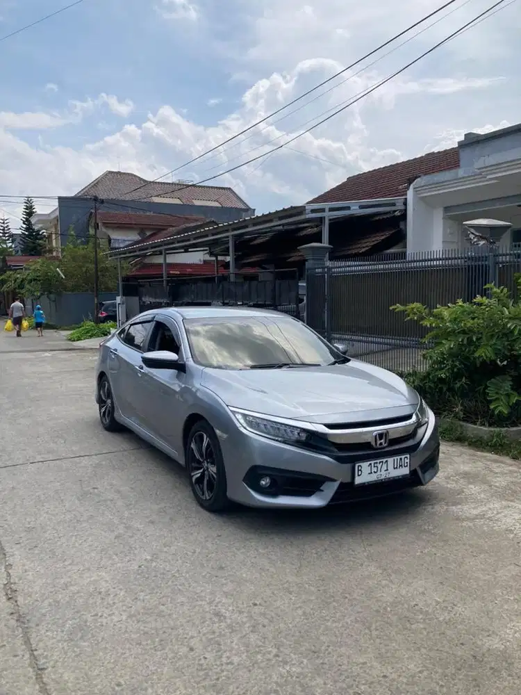 CIVIC TURBO ES/SEDAN CVT 2017