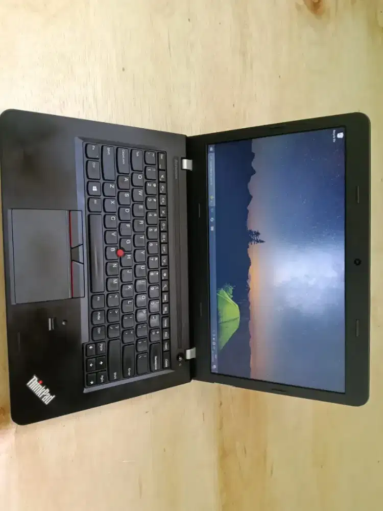 Laptop i7-5500U 2,4GZ RAM 8GB HDD500GB DUAL VGA INTEL AMD R7 2GB 14FHD