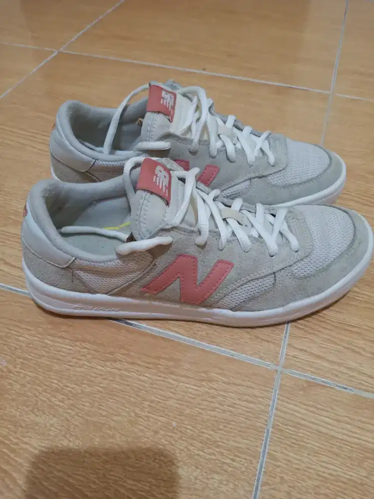 Sepatu new balance NB 300 original