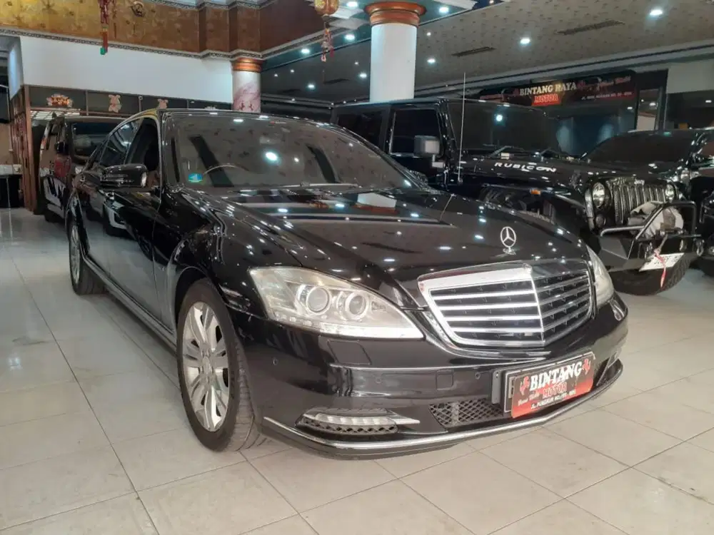 MERCY S350 AT 2012 SUNROOF BLACK / MODEL THN 2013 (BINTANG MOTOR)
