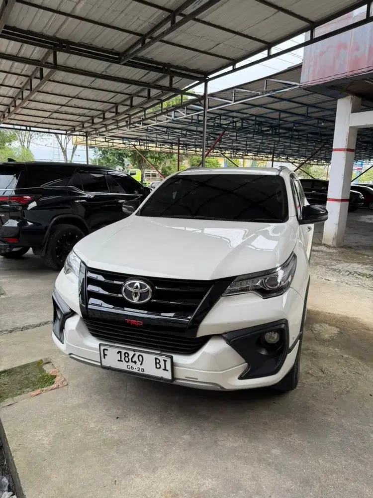 TOYOTA FORTUNER VRZ TRD 2.4 DIESEL 2018 AUTOMATIC