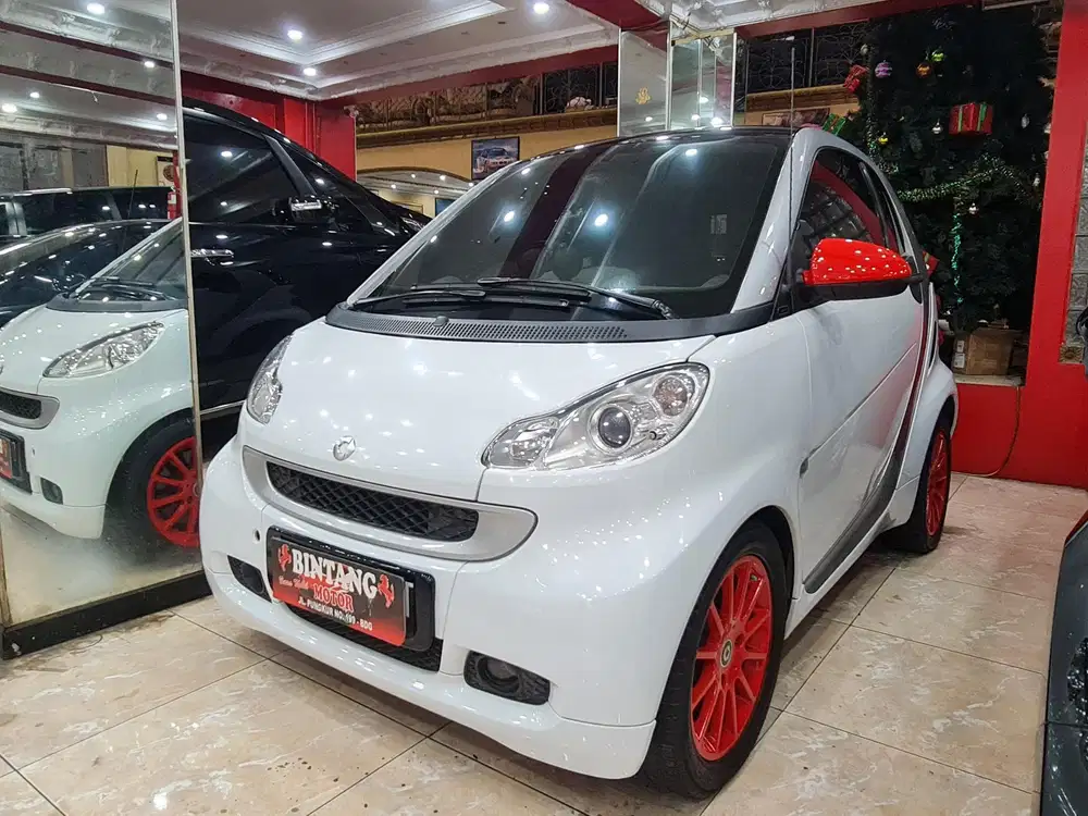 KM 49RB! SMART FORTWO AT 2011 PANORAMIC / MDL THN 2012 (BINTANG MOTOR)